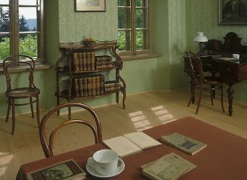 slovenia/posavje/attraction/spominska-soba-ivana-cankarja