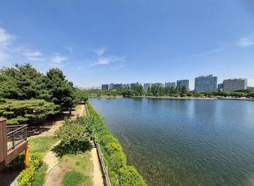 south-korea/seoul/attraction/ilsan-lake-park