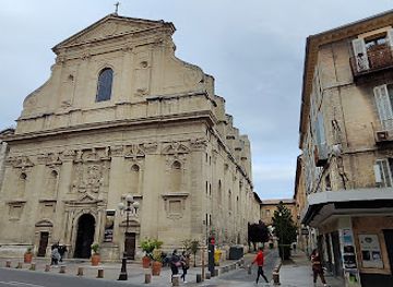 france/avignon/pont-saint-benezet/attraction/musee-lapidaire