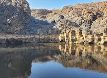 kenya/lake-turkana/attraction/lake-vojnits-andras