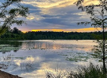 mississippi/tombigbee-national-forest/attraction/sam-d-hamilton-noxubee-national-wildlife-refuge-admin-building-and-visitor-contact-station