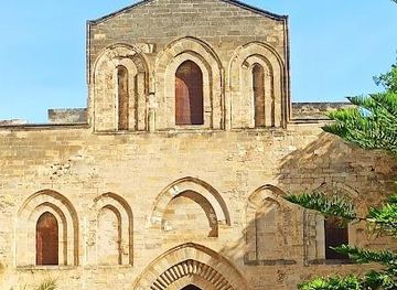 italy/palermo/attraction/basilica-della-santissima-trinita-del-cancelliere-basilica-della-magione