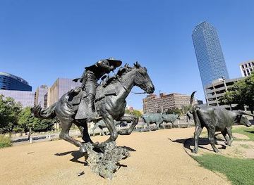 texas/dallas/attraction/pioneer-plaza