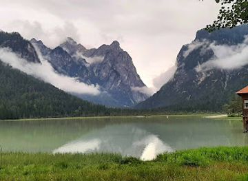 italy/alta-via-1/attraction/aussichtspunkt-am-see
