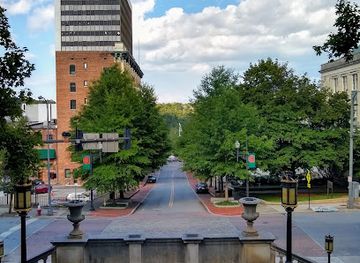 virginia/lynchburg/attraction/monument-terrace