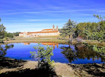 spain/aragon/attraction/monasterio-nuevo-de-san-juan-de-la-pena