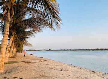 united-arab-emirates/abu-dhabi-region/attraction/al-shati-beach