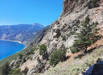 greece/samaria-gorge/attraction/kakos-poros-trail-viewpoint