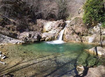 italy/lunigiana/attraction/cascate-di-fiacciano-bozzi-delle-fate