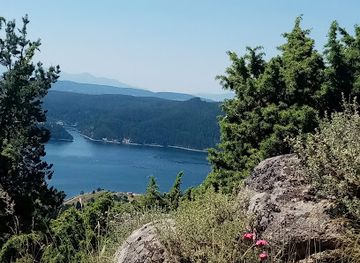 bulgaria/rhodopes/attraction/pochilena-barchina-ecotrail