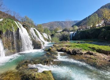 bosnia-and-herzegovina/west-herzegovina-canton/attraction/pjene-waterfalls