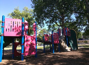 north-dakota/fargo/attraction/percy-godwin-park-elephant-park