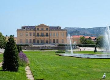france/aix-en-provence/attraction/chateau-borely-musee-des-arts-decoratifs-de-la-faience-et-de-la-mode-de-la-ville-de-marseille