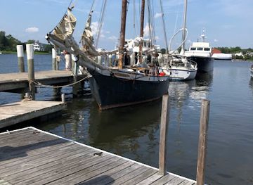 connecticut/mystic-seaport/attraction/coastal-public-access