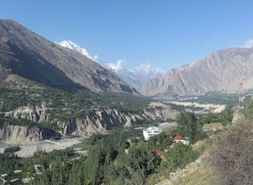 pakistan/northern-areas/attraction/karimabad-bazar