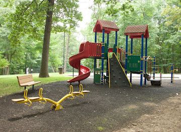 maryland/silver-spring/attraction/kemp-mill-estates-local-park