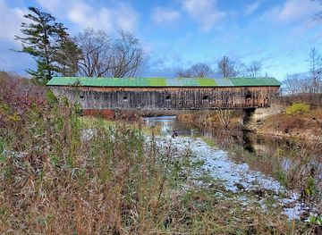 vermont/green-mountains-national-forest/attraction/hammond-covered-bridge