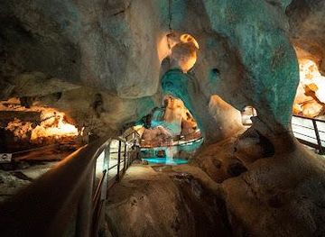 spain/malaga/attraction/cueva-del-tesoro