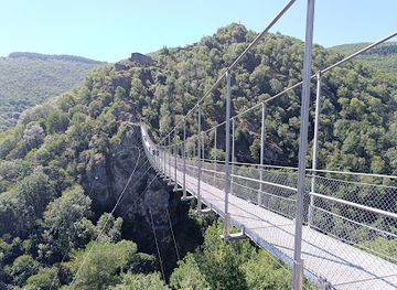 france/midi-pyrenees/attraction/la-passerelle-de-mazamet
