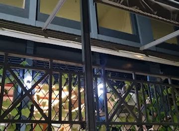 zambia/chimfunshi-wildlife-orphanage/attraction/kaunda-square