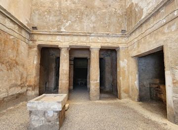 egypt/alexandria/stanley/attraction/catacombs-of-mostafa-kamel