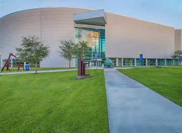 florida/homestead/attraction/patricia-and-phillip-frost-art-museum