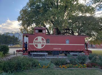 kansas/tallgrass-prairie-national-preserve/attraction/strong-city-caboose-park