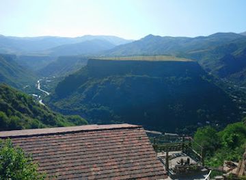 armenia/lori-highlands/attraction/mendz-er-cave