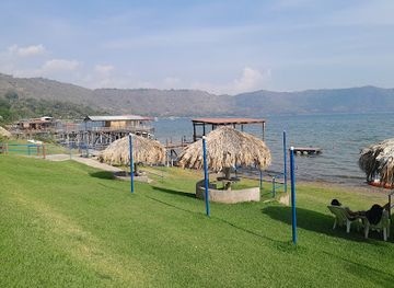 el-salvador/lake-coatepeque/attraction/ces-lago-de-coatepeque