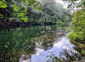 wisconsin/kettle-moraine-state-forest/attraction/paradise-springs-nature-trail