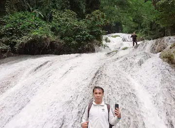 ຕາດແກ້ວ Tad Keo Waterfall