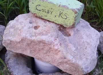 kansas/glaciated-region/attraction/the-world-s-oldest-active-geocache