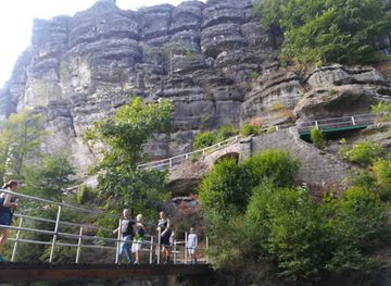 bulgaria/northeast-bulgaria/attraction/priroden-park-zlatni-pyasatsi