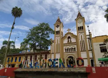 colombia/villavicencio/attraction/plaza-los-libertadores