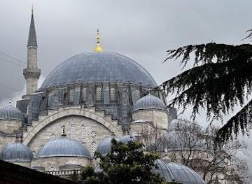 turkiye/istanbul/attraction/rustem-pasha-mosque