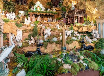 spain/malaga/attraction/museo-del-vidrio-y-cristal-de-malaga