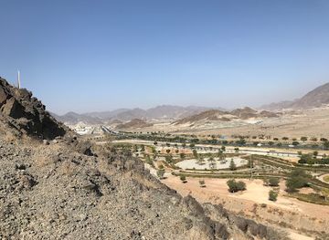 united-arab-emirates/fujairah-beach/attraction/fujairah-adventures-seven-summit-hiking-trail