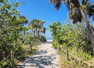 florida/nature-coast/attraction/blind-pass-beach