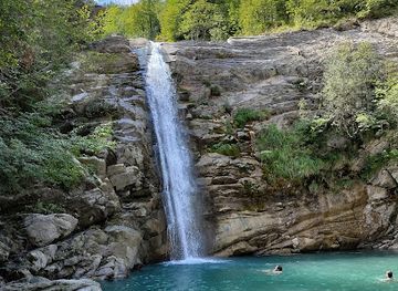 italy/lunigiana/attraction/golfarone-waterfall