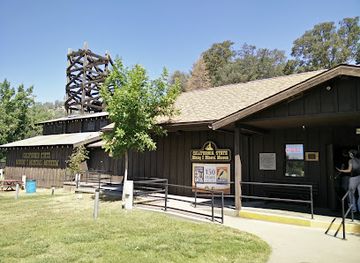 california/sierra-nevada/attraction/california-state-mining-mineral-museum