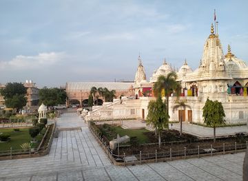 india/kutch/attraction/shree-swaminarayan-temple-bhuj-bhuj-mandir