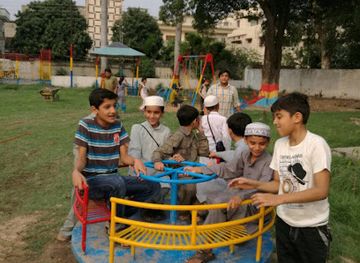 pakistan/sialkot/attraction/jogging-track-captain-serosh-shaheed-park