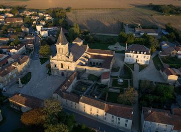 france/vendée-coast/attraction/from-abbey-nieul-sur-l-autise