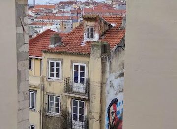 portugal/cascais/attraction/largo-dos-trigueiros