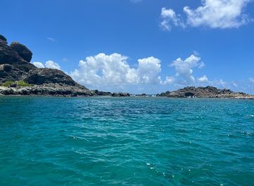 sint-maarten/le-galion-beach/attraction/creole-rock