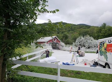 vermont/lamoille-county/attraction/gentle-giants-sleigh-rides-carriage-rides