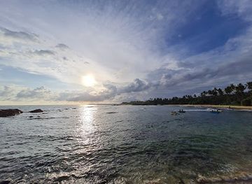 sri-lanka/matara-district/attraction/the-white-wave-rock