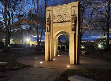 arkansas/sherwood/attraction/central-high-national-historic-site-commemorative-garden