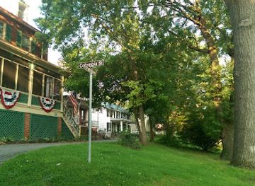 west-virginia/harpers-ferry-national-historical-park/attraction/harpers-ferry-public-square