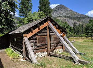 washington/northern-cascades/attraction/buckner-orchard